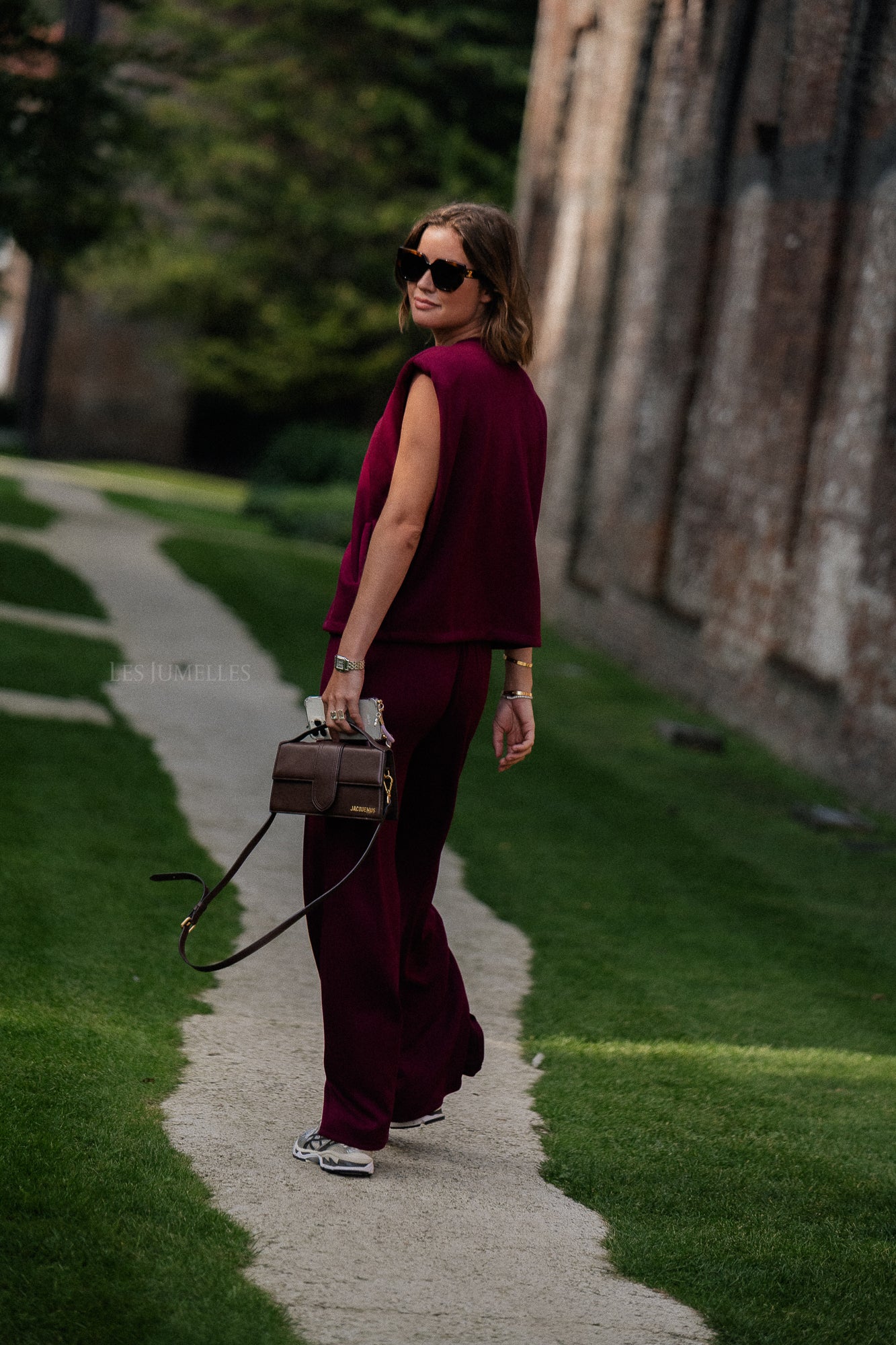 Drew sleeveless gilet burgundy