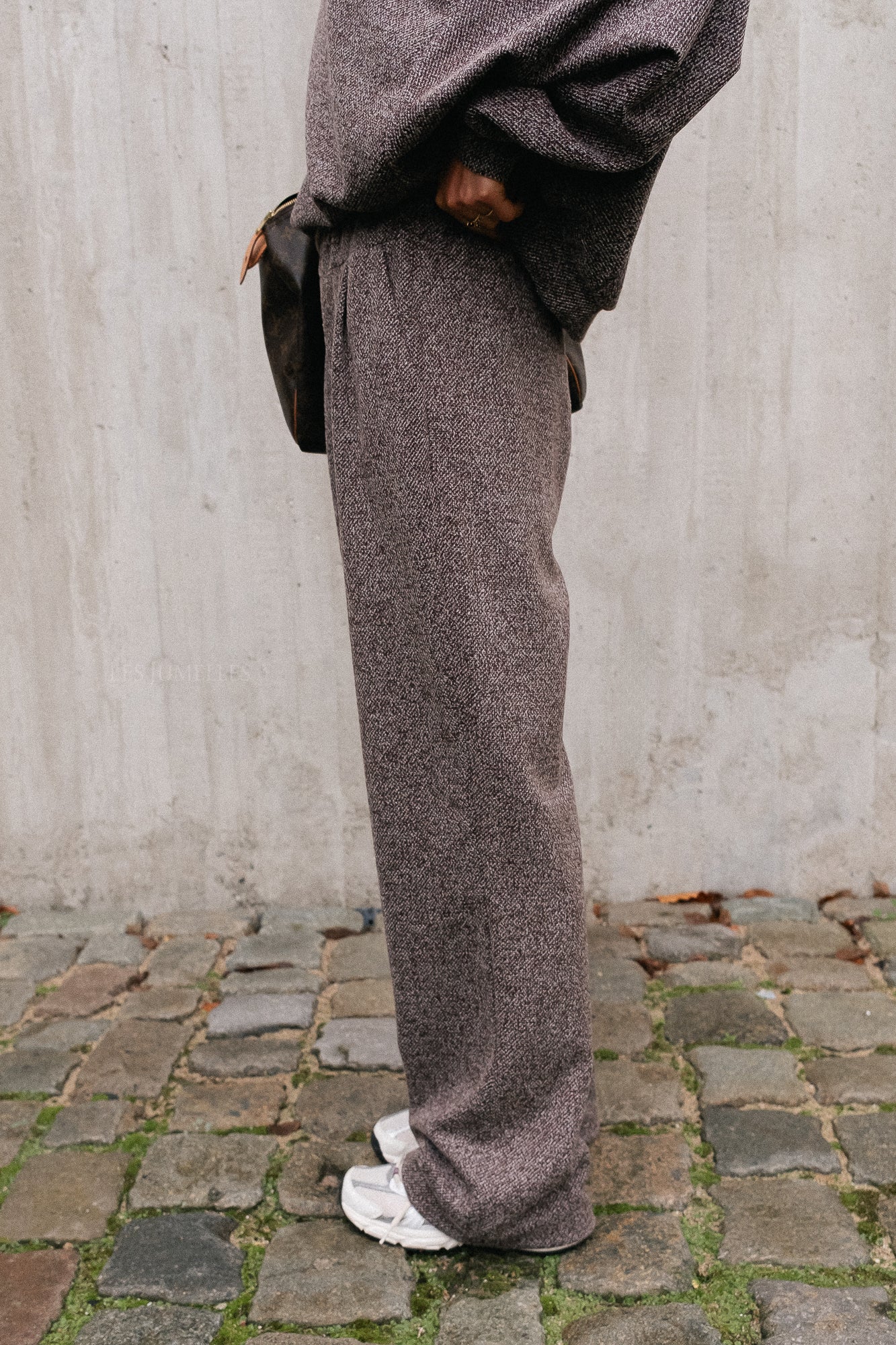 Dyanne Hose in Braun