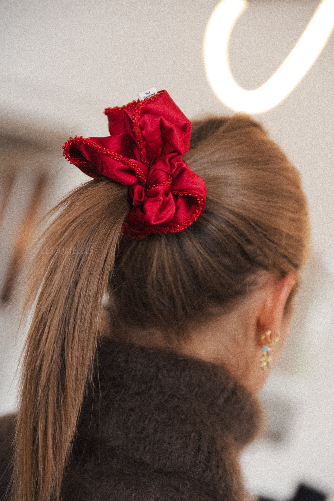 Luster bead scrunchie savvy red