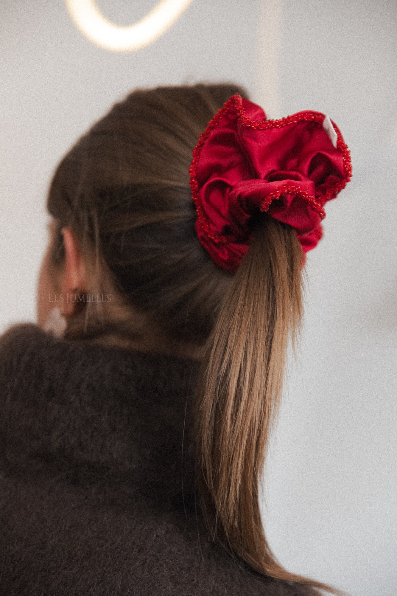 Luster bead scrunchie savvy red