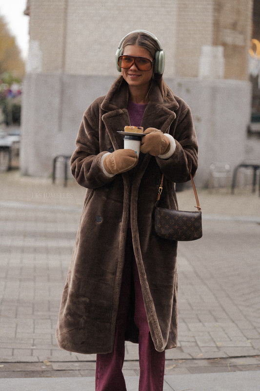 Les Jumelles Thais teddy coat taupe